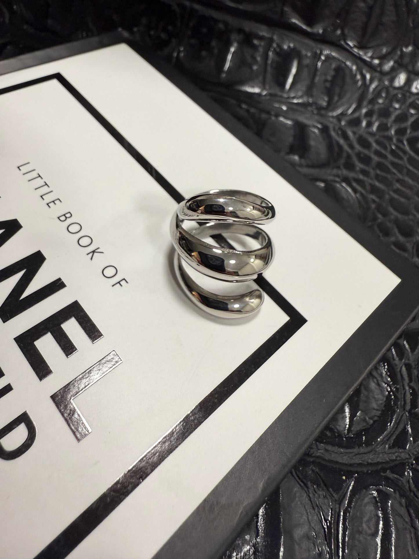 Tori Ring