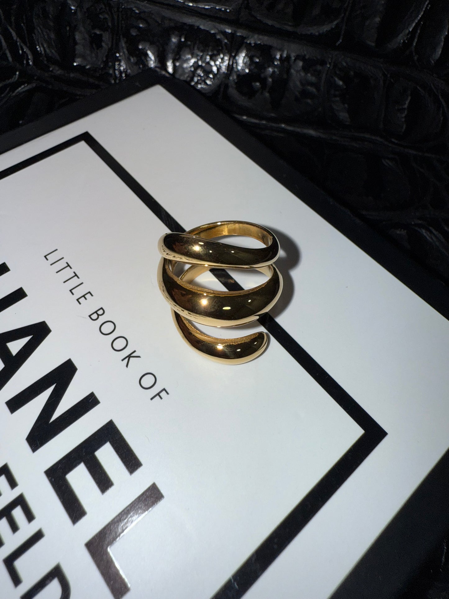 Tori Ring